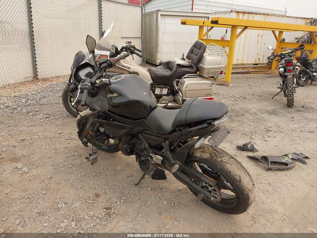 ML5EXER14SDAD9768 2025 KAWASAKI EX650 photo no. 3
