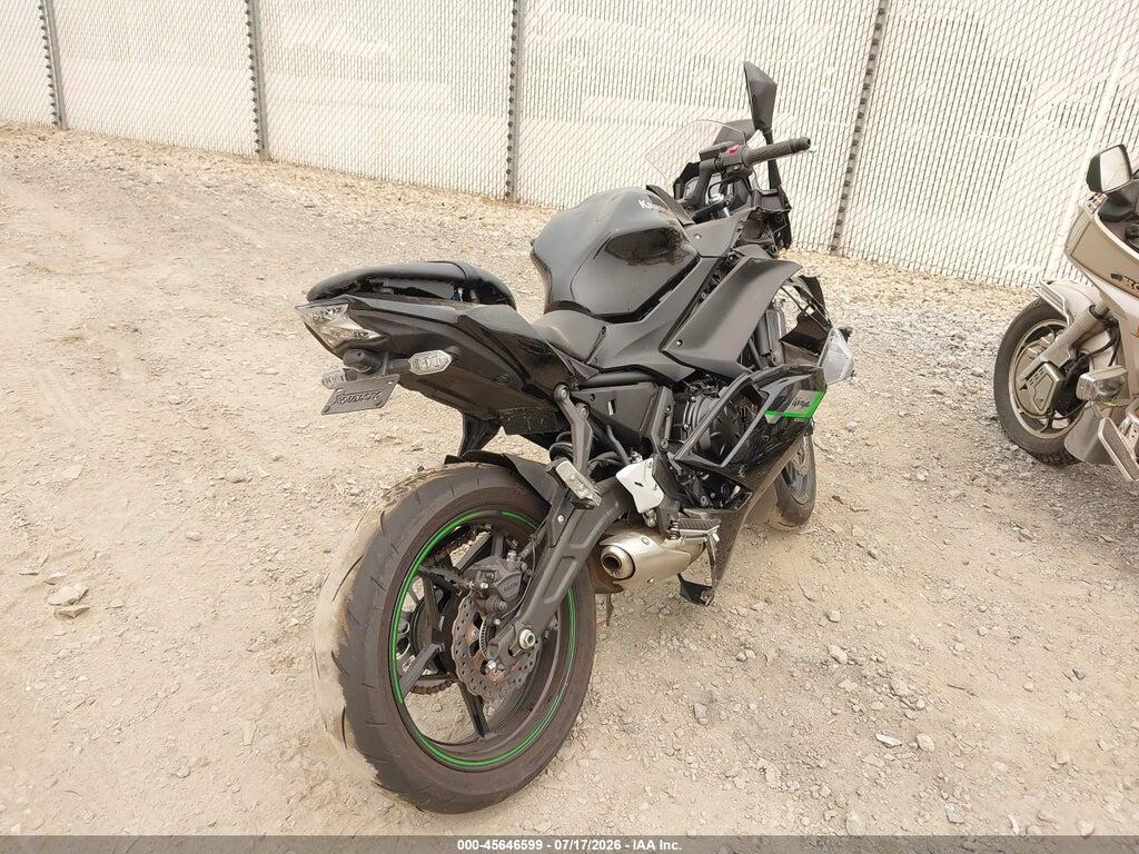 ML5EXER14SDAD9768 2025 KAWASAKI EX650 photo no. 4