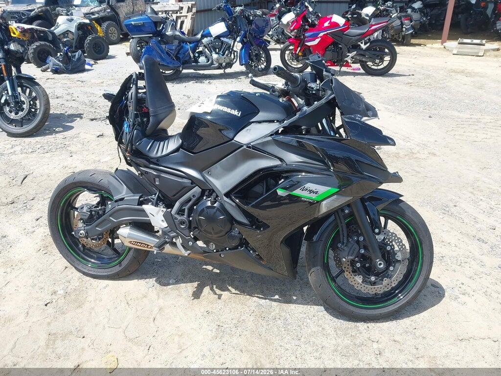 ML5EXER19SDAG0762 2025 KAWASAKI EX650 photo no. 12