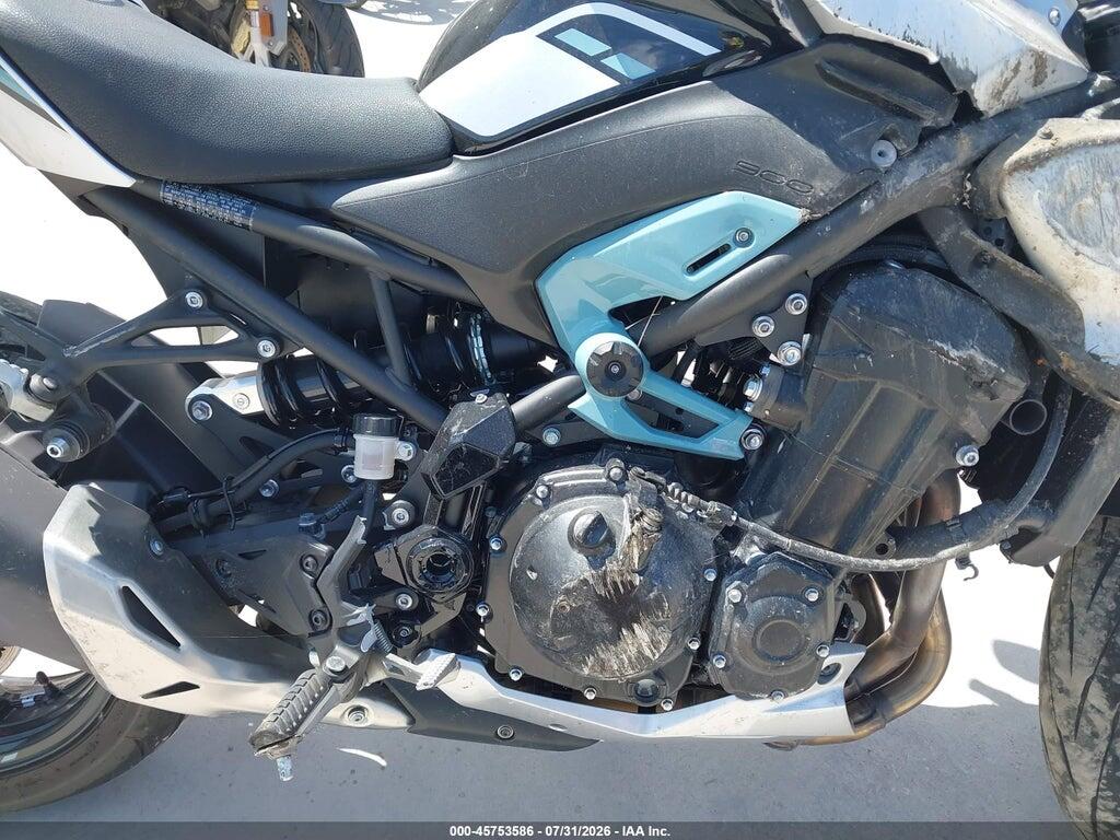 ML5ZRDS12SDA00777 2025 KAWASAKI ZR900 photo no. 8