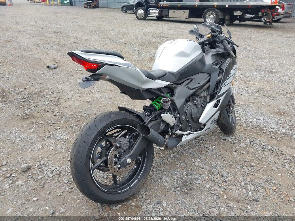ML5ZXCS1XSDA41349 2025 KAWASAKI ZX400 photo no. 4