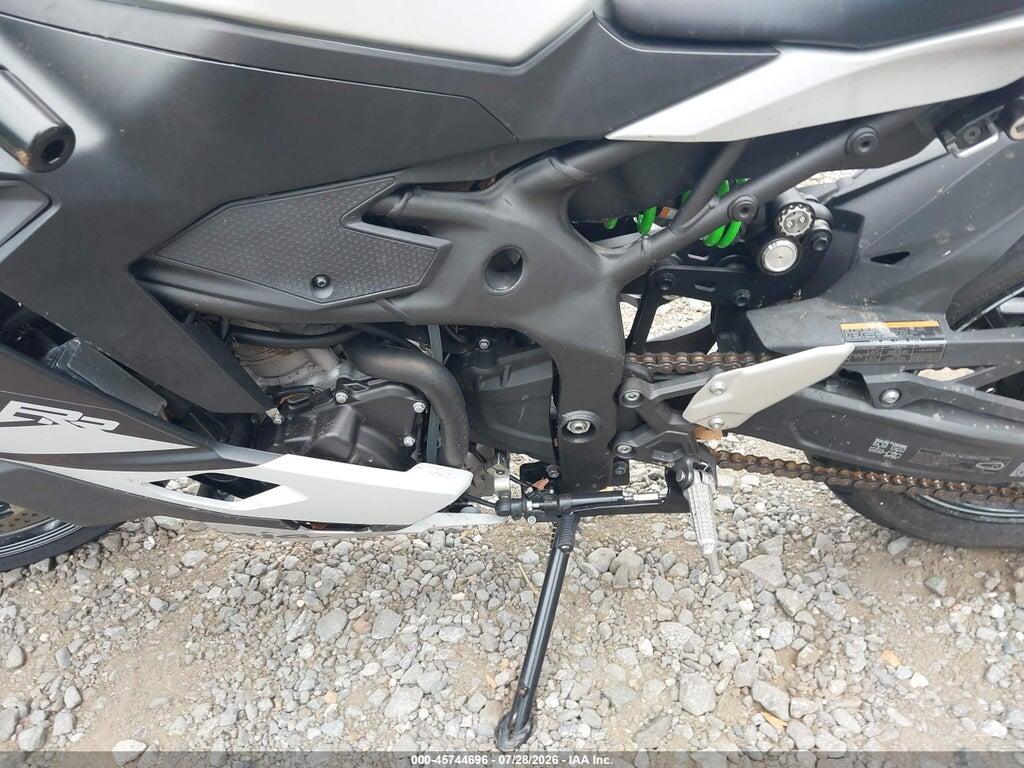 ML5ZXCS1XSDA41349 2025 KAWASAKI ZX400 photo no. 9