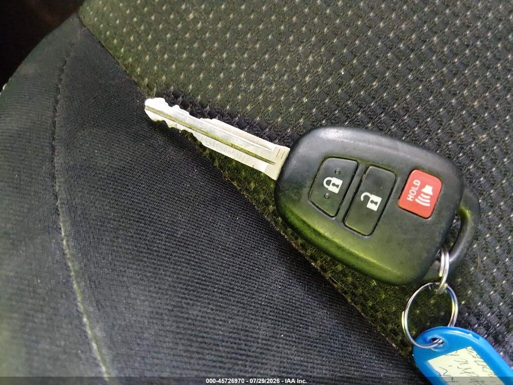 JTMRFREV7HD207536 2017 TOYOTA RAV4 photo no. 11