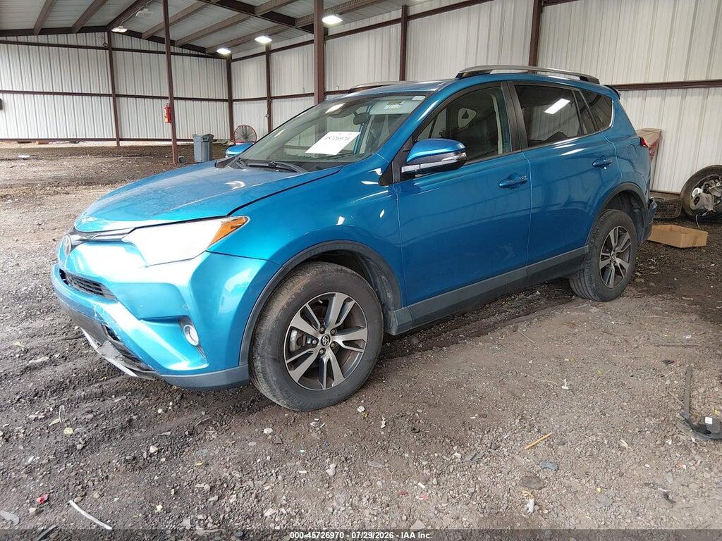 JTMRFREV7HD207536 2017 TOYOTA RAV4 photo no. 2