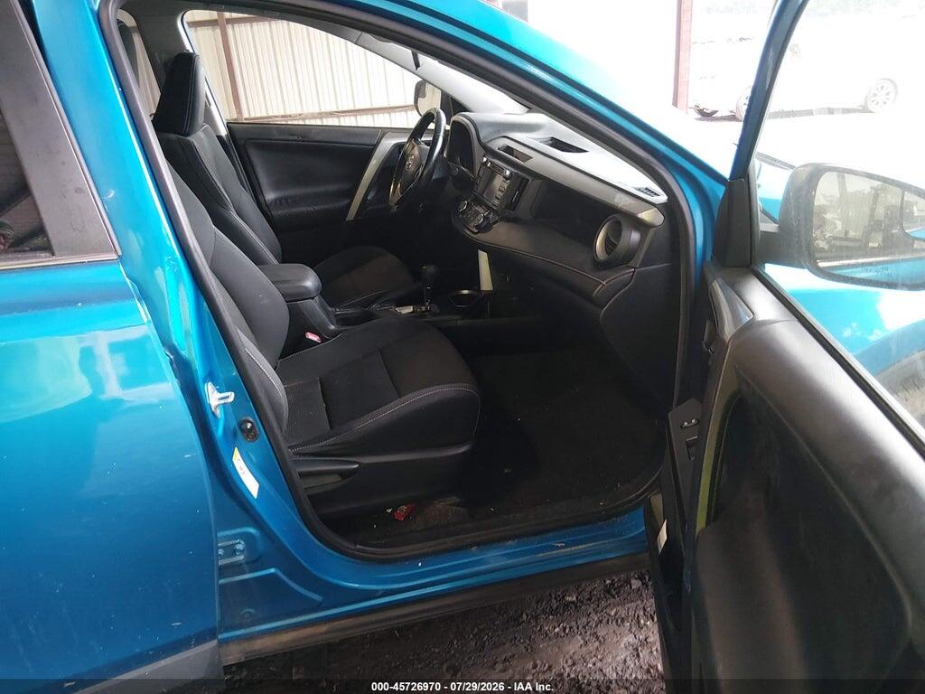 JTMRFREV7HD207536 2017 TOYOTA RAV4 photo no. 5
