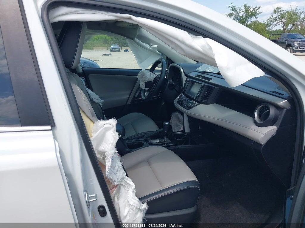 2T3DFREV8HW687423 2017 TOYOTA RAV4 photo no. 5