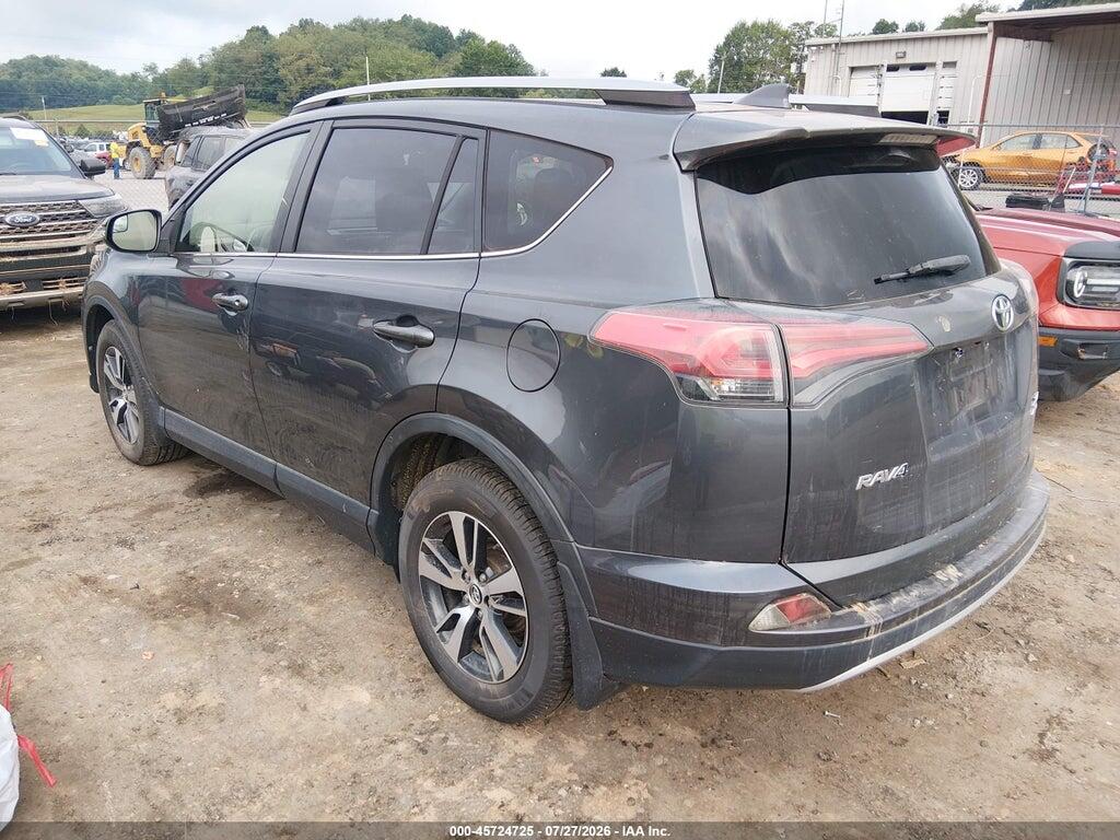 JTMRFREV0HD211430 2017 TOYOTA RAV4 photo no. 3