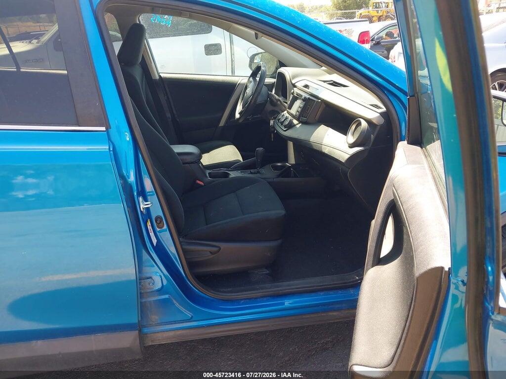2T3BFREV7HW600652 2017 TOYOTA RAV4 photo no. 5