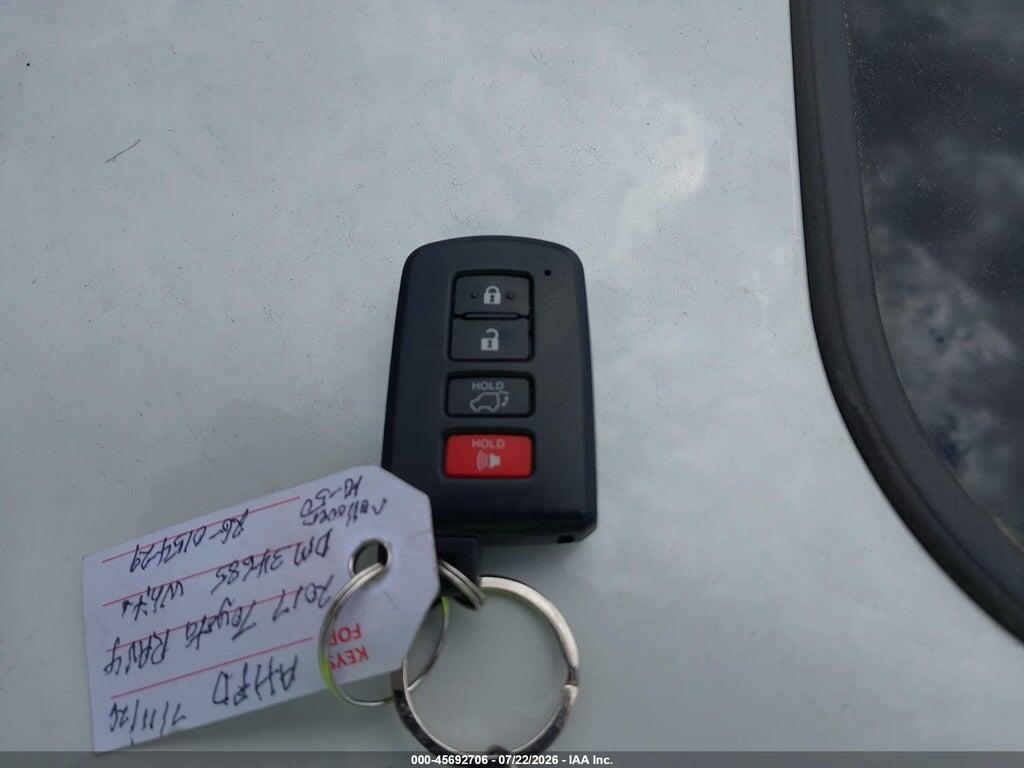 2T3DFREV0HW541940 2017 TOYOTA RAV4 photo no. 11