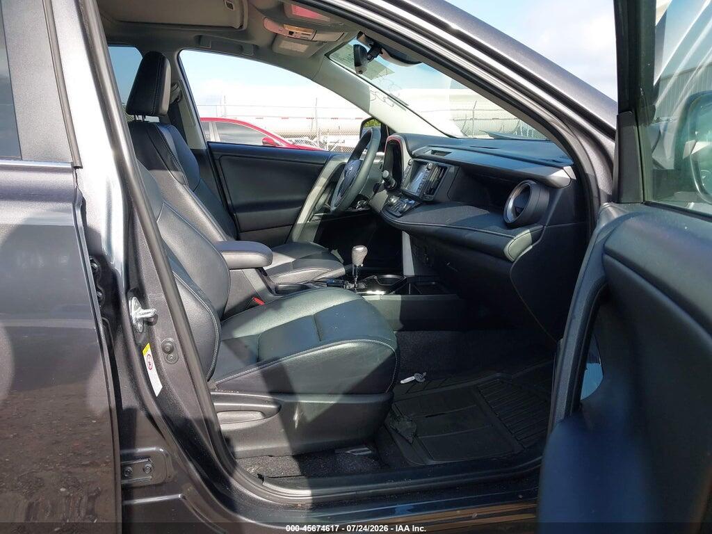 2T3YFREV6HW327665 2017 TOYOTA RAV4 photo no. 5