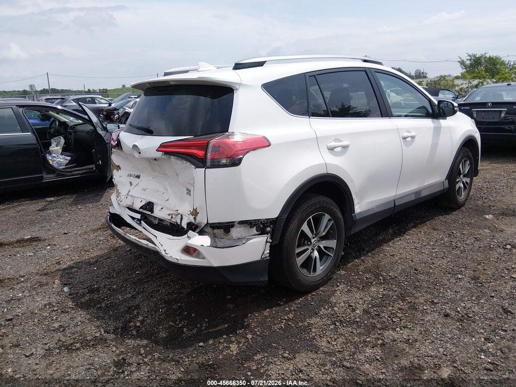 2T3RFREVSHW612944 2017 TOYOTA RAV4 photo no. 4