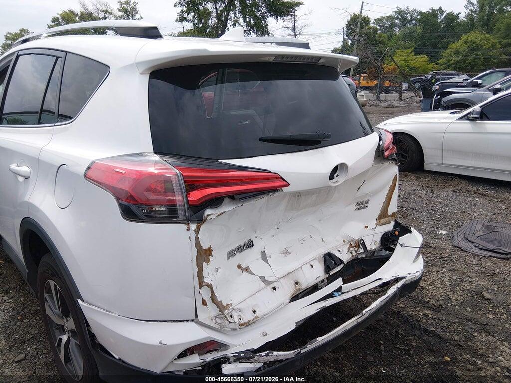 2T3RFREVSHW612944 2017 TOYOTA RAV4 photo no. 6