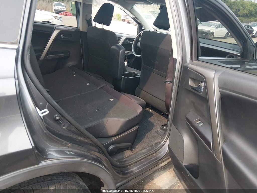 JTMRFREV5HJ700939 2017 TOYOTA RAV4 photo no. 8