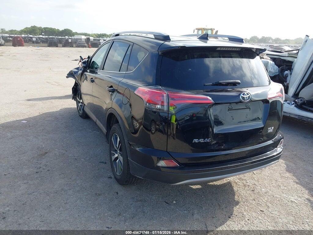 2T3RFREV3HW544076 2017 TOYOTA RAV4 photo no. 3