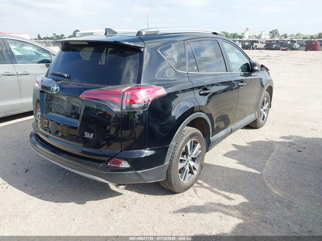 2T3RFREV3HW544076 2017 TOYOTA RAV4 photo no. 4