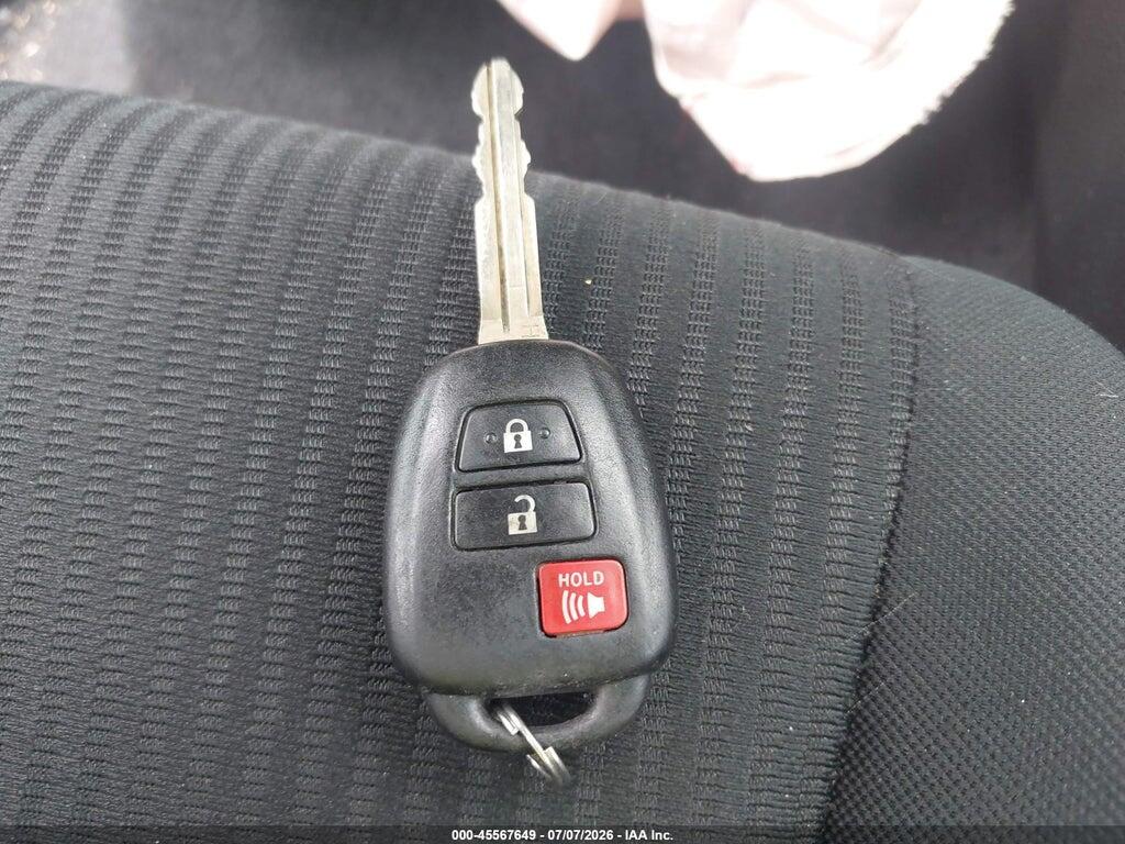 2T3BFREV9HW685431 2017 TOYOTA RAV4 photo no. 11