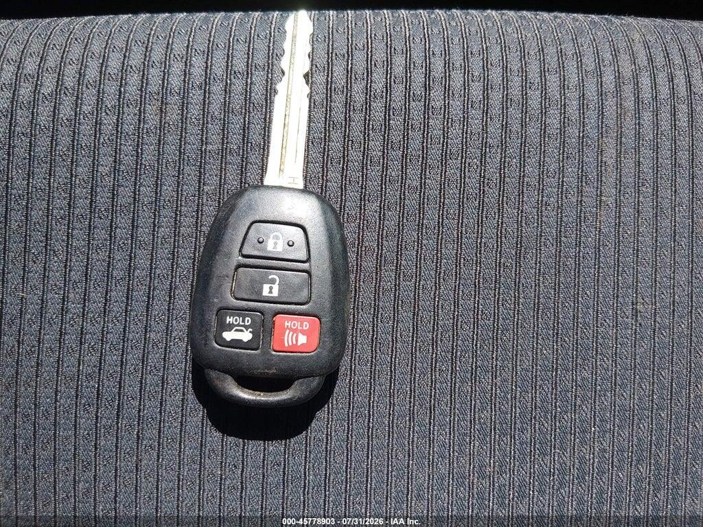 4T1BF1FK2GU219983 2016 TOYOTA CAMRY photo no. 11