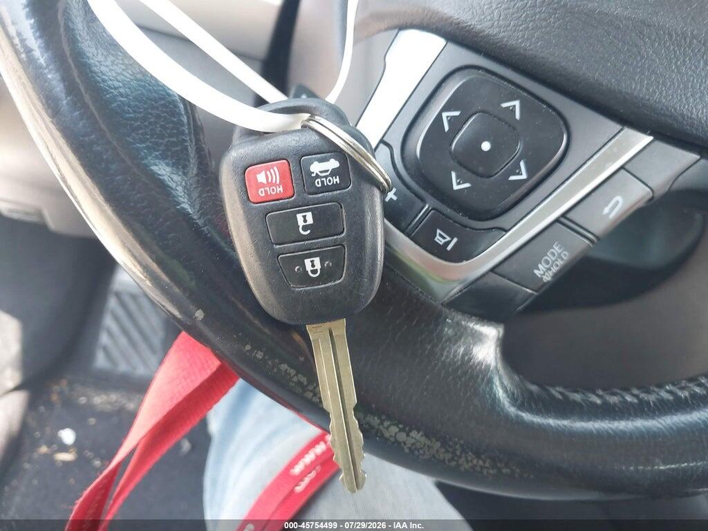 4T1BF1FK0GU220131 2016 TOYOTA CAMRY photo no. 11