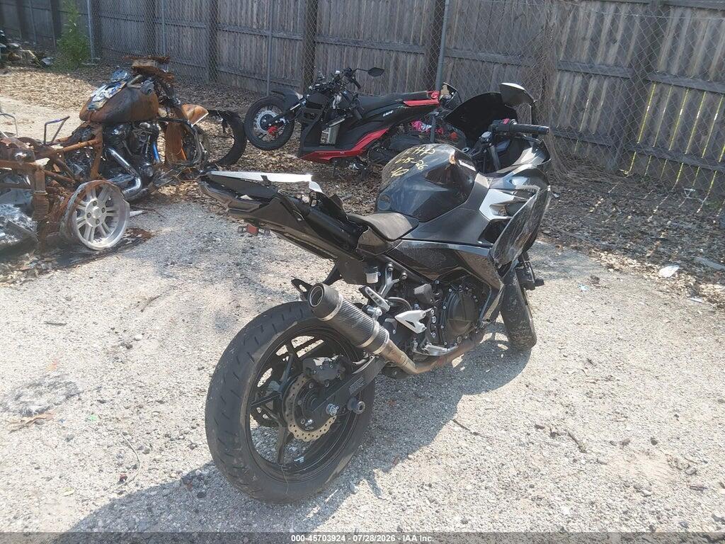 JKAEXKH19NDAH8652 2022 KAWASAKI EX400 photo no. 4