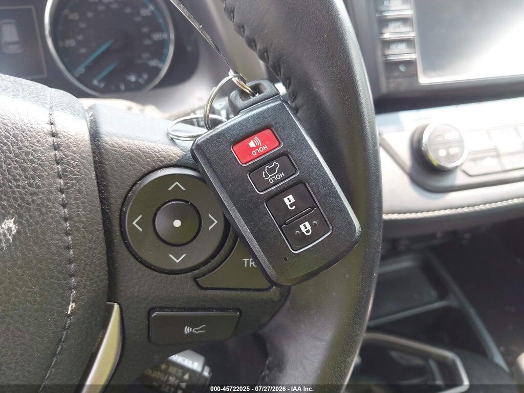 JTMDJREV8HD125629 2017 TOYOTA RAV4 HYBRID photo no. 11