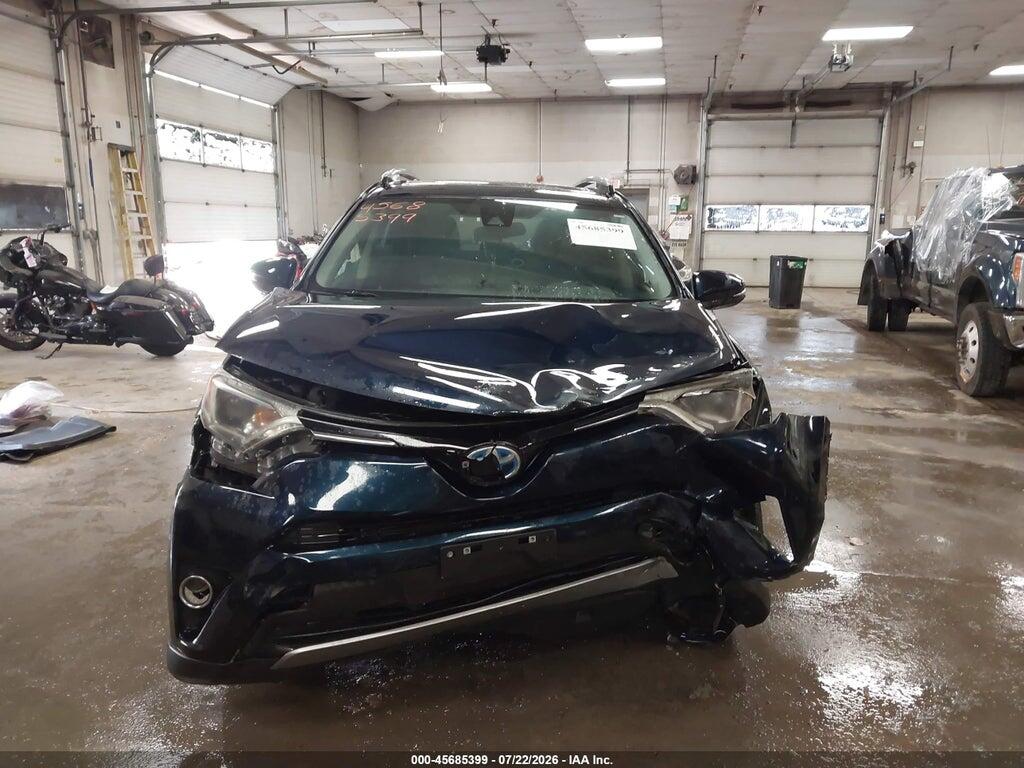 JTMRJREVXHD136833 2017 TOYOTA RAV4 HYBRID photo no. 12