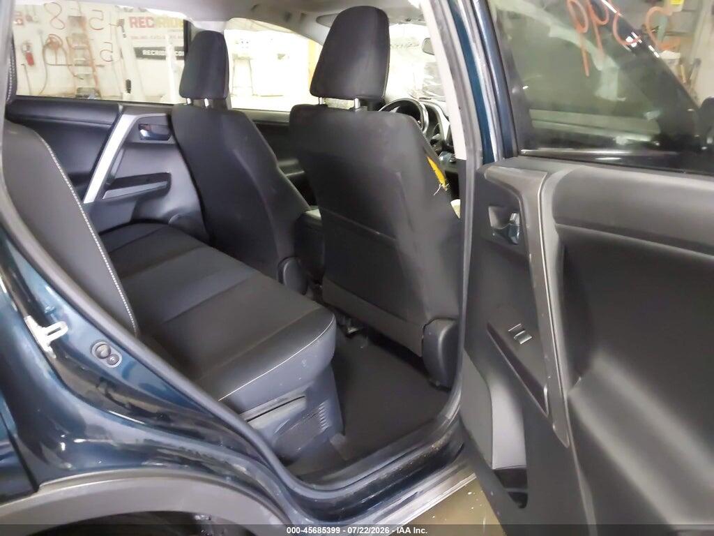 JTMRJREVXHD136833 2017 TOYOTA RAV4 HYBRID photo no. 8