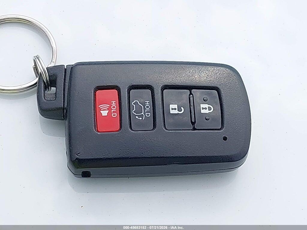 JTMDJREV3HD142953 2017 TOYOTA RAV4 HYBRID photo no. 11