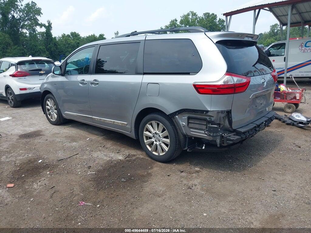 5TDDZ3DC0HS165780 2017 TOYOTA SIENNA photo no. 3