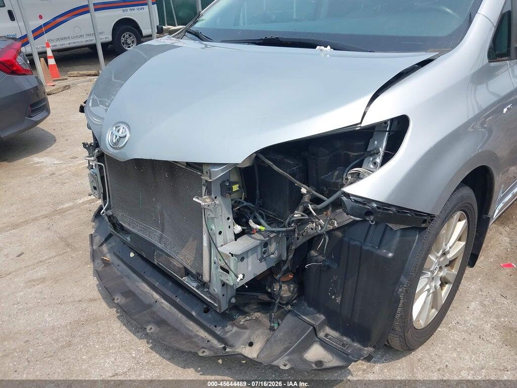 5TDDZ3DC0HS165780 2017 TOYOTA SIENNA photo no. 6