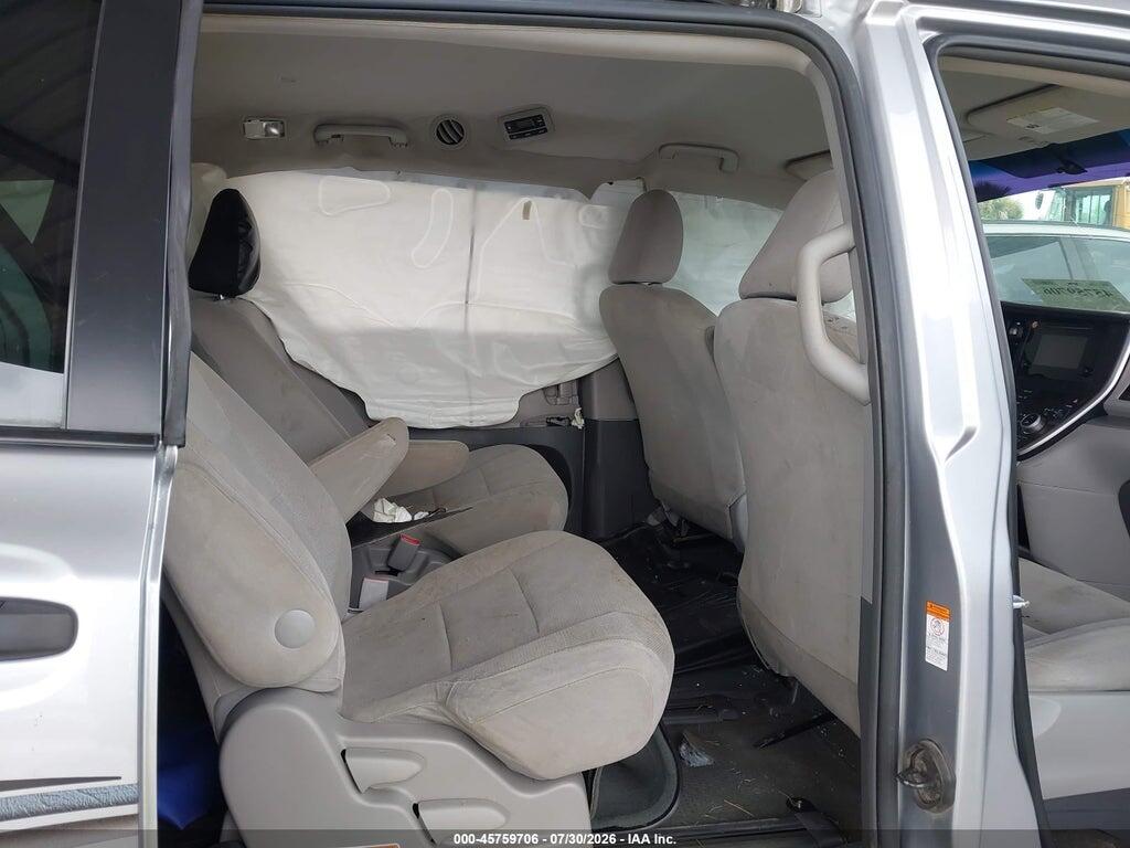 5TDZZ3DC3HS791961 2017 TOYOTA SIENNA photo no. 8