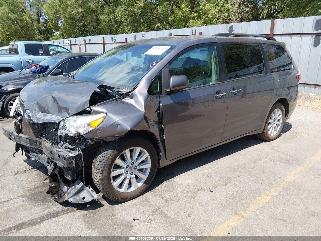 5TDDZ3DC6HS151205 2017 TOYOTA SIENNA photo no. 2