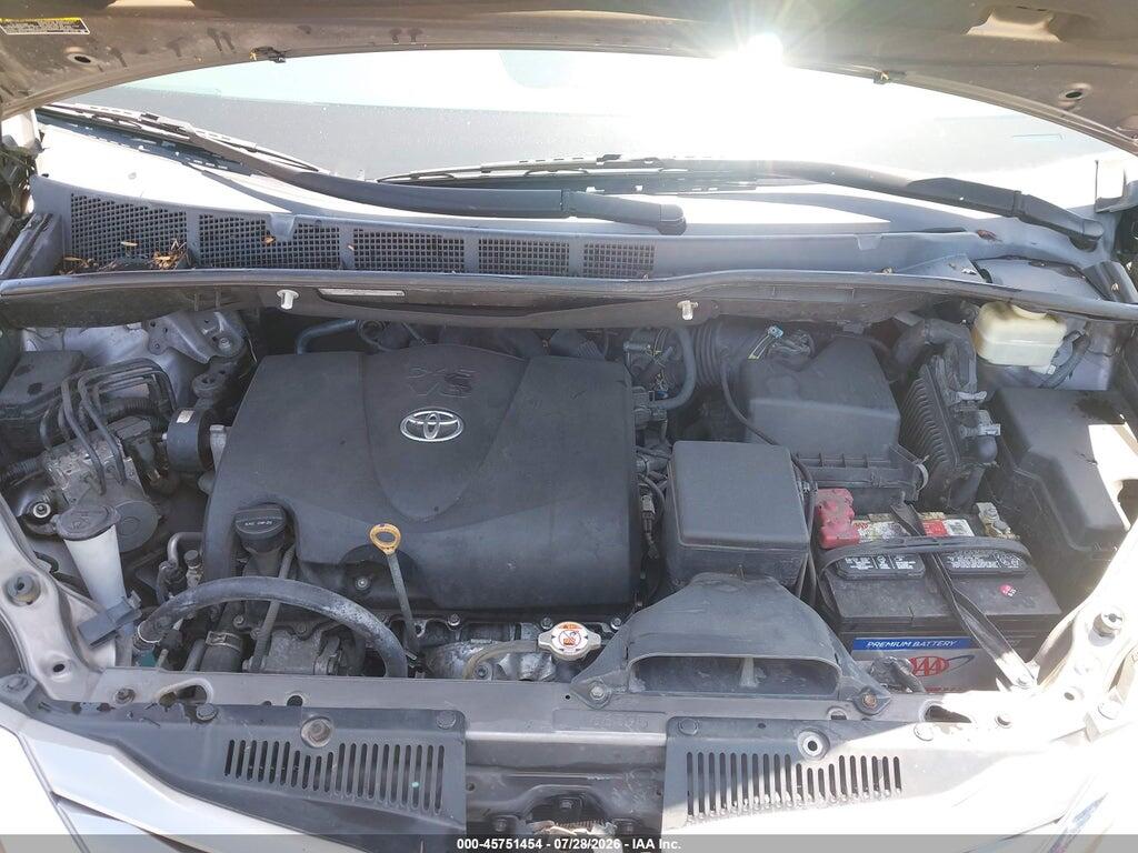 5TDYZ3DC4HS875542 2017 TOYOTA SIENNA photo no. 10