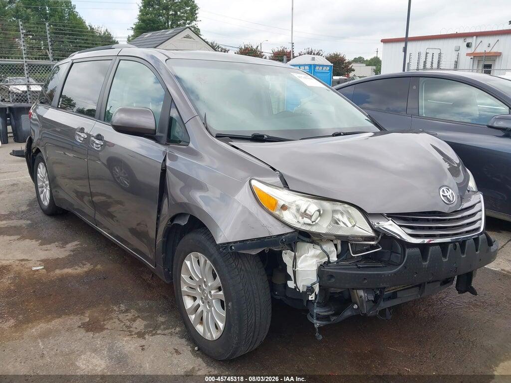 5TDYZ3DC5HS892298 2017 TOYOTA SIENNA photo no. 1
