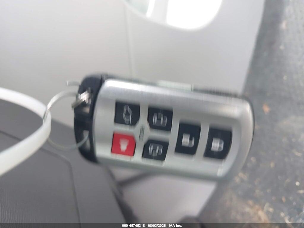 5TDYZ3DC5HS892298 2017 TOYOTA SIENNA photo no. 11
