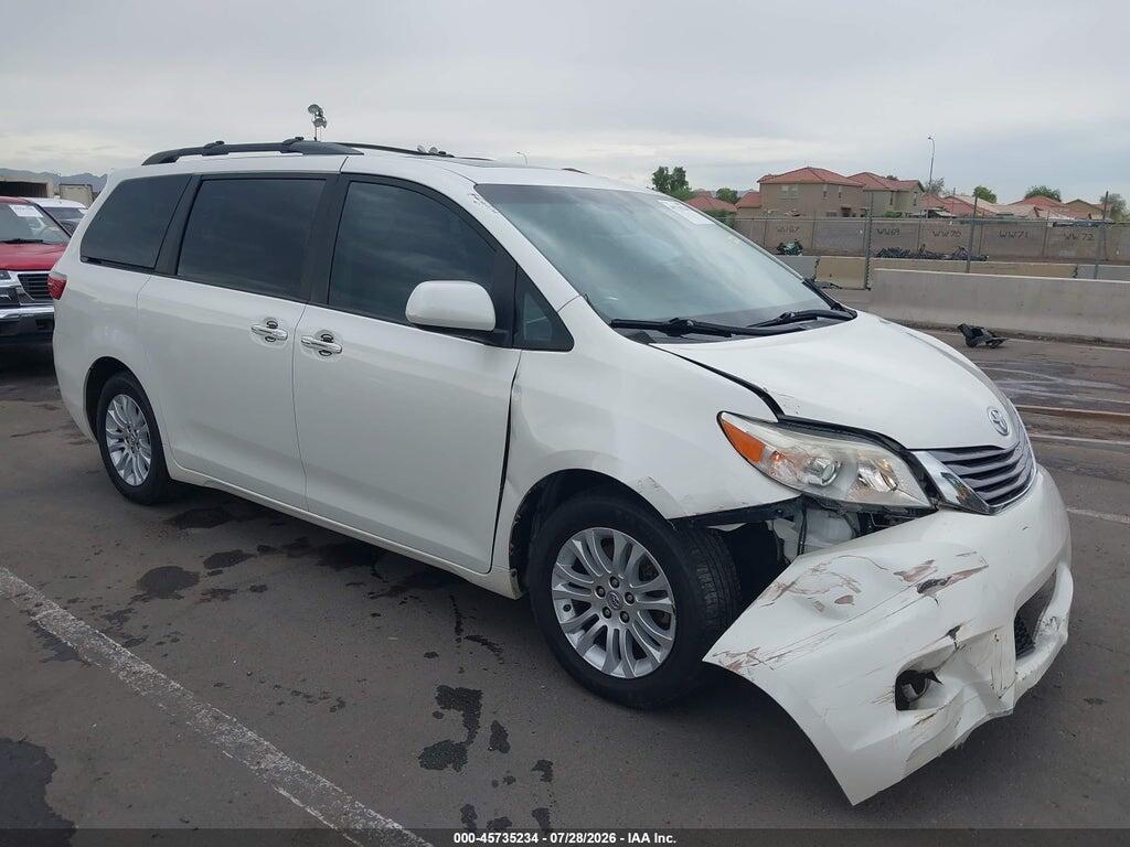 5TDYZ3DC4HS791561 2017 TOYOTA SIENNA photo no. 1