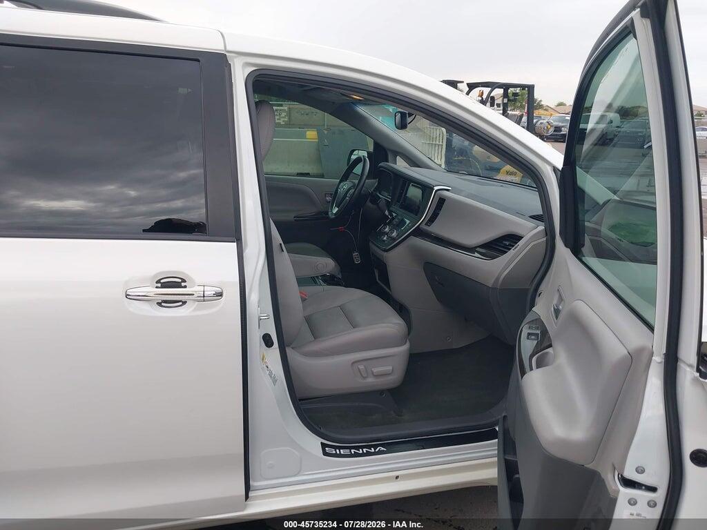5TDYZ3DC4HS791561 2017 TOYOTA SIENNA photo no. 5