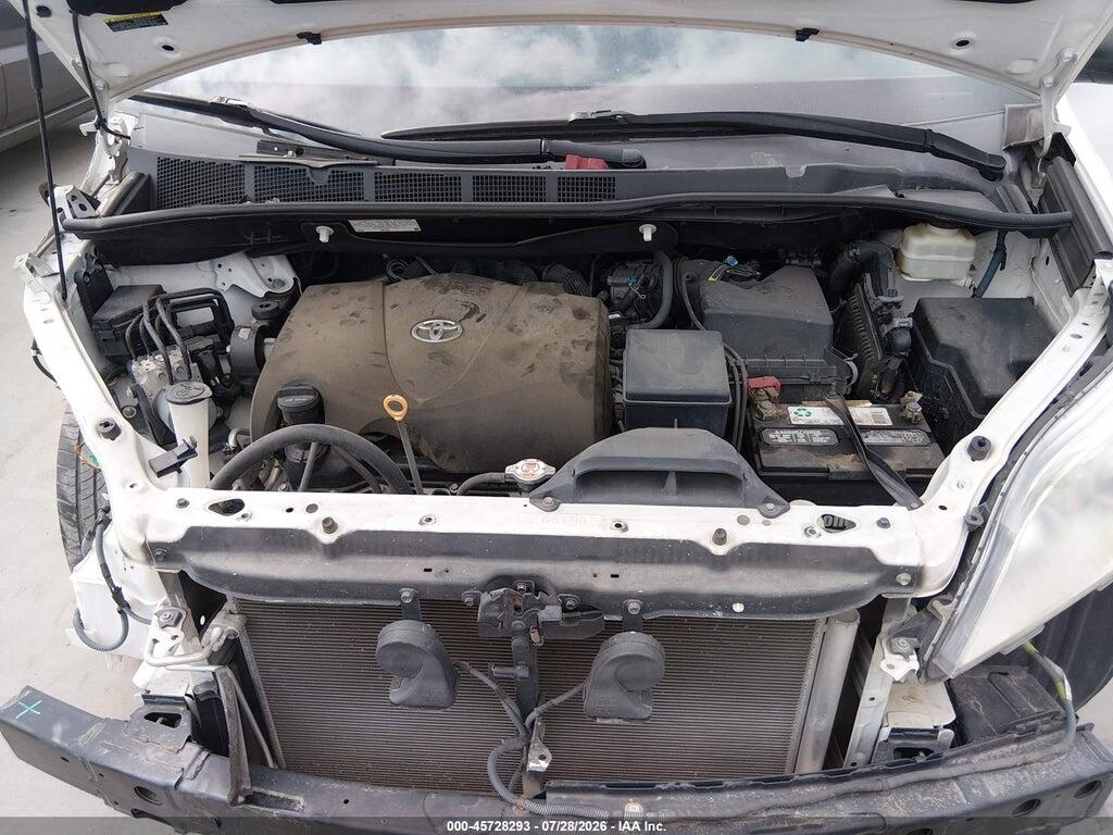 5TDZZ3DC3HS860423 2017 TOYOTA SIENNA photo no. 10