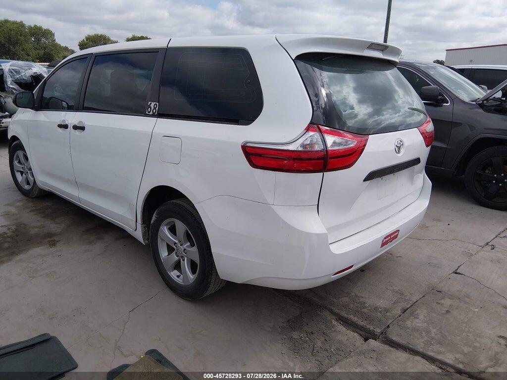 5TDZZ3DC3HS860423 2017 TOYOTA SIENNA photo no. 3