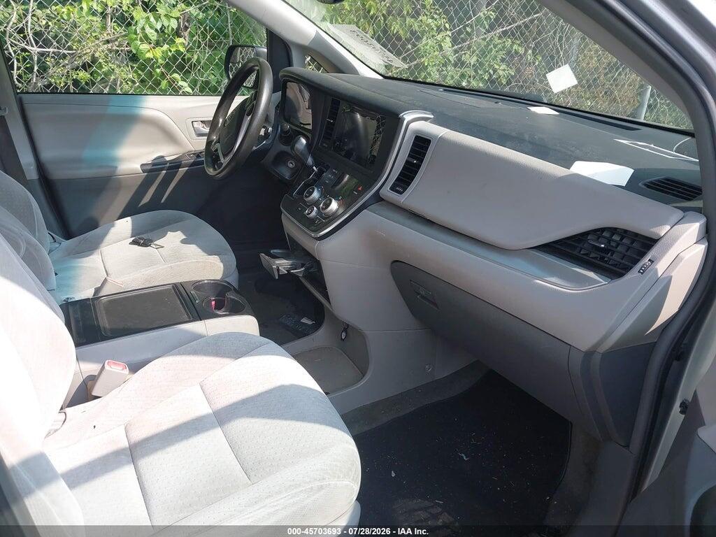 5TDKZ3DC7HS865335 2017 TOYOTA SIENNA photo no. 5