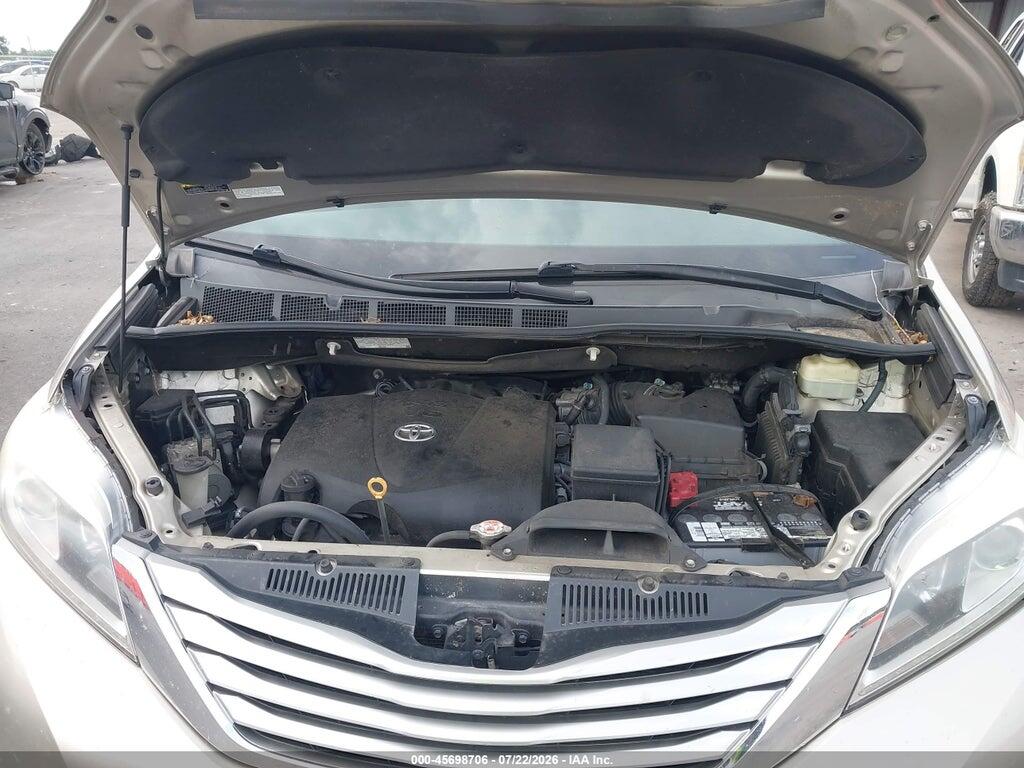 5TDDZ3DC4HS168469 2017 TOYOTA SIENNA photo no. 8