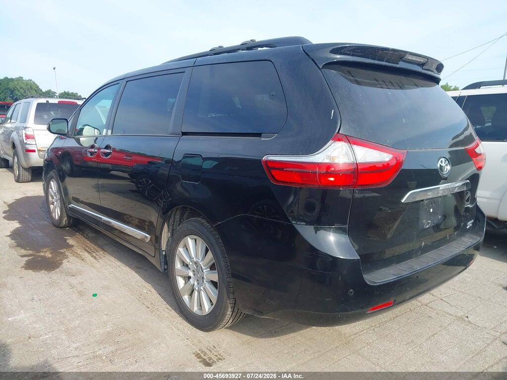 5TDDZ3DC3HS146480 2017 TOYOTA SIENNA photo no. 3