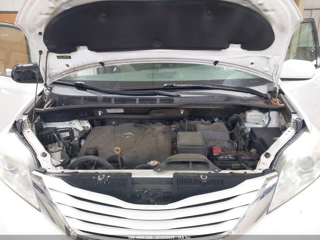 5TDKZ3DC0HS778313 2017 TOYOTA SIENNA photo no. 10