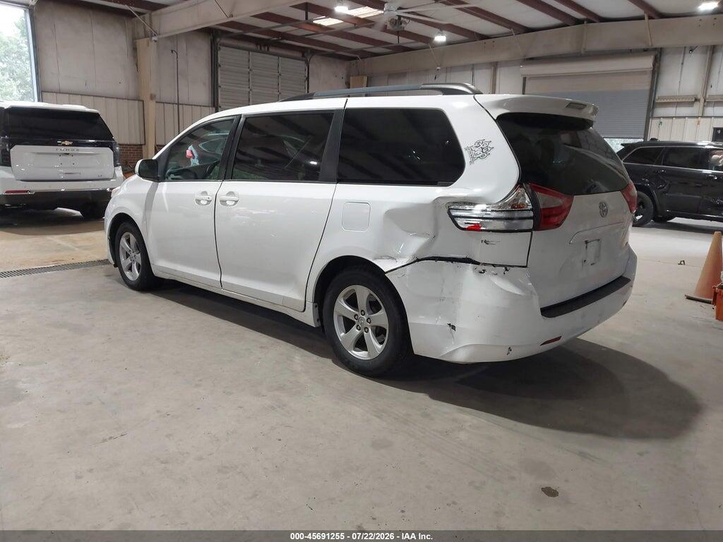 5TDKZ3DC0HS778313 2017 TOYOTA SIENNA photo no. 3