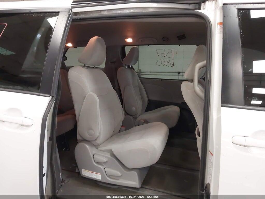 5TDJZ3DC2HS166142 2017 TOYOTA SIENNA photo no. 8