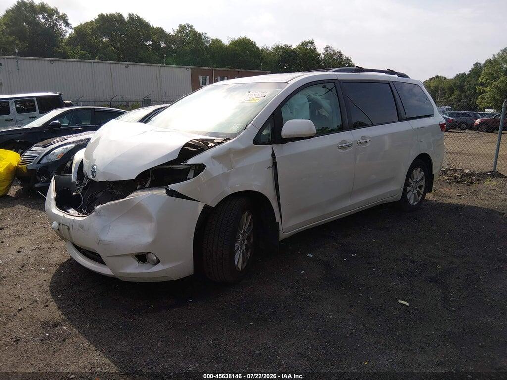 5TDDZ3DC9HS164076 2017 TOYOTA SIENNA photo no. 2