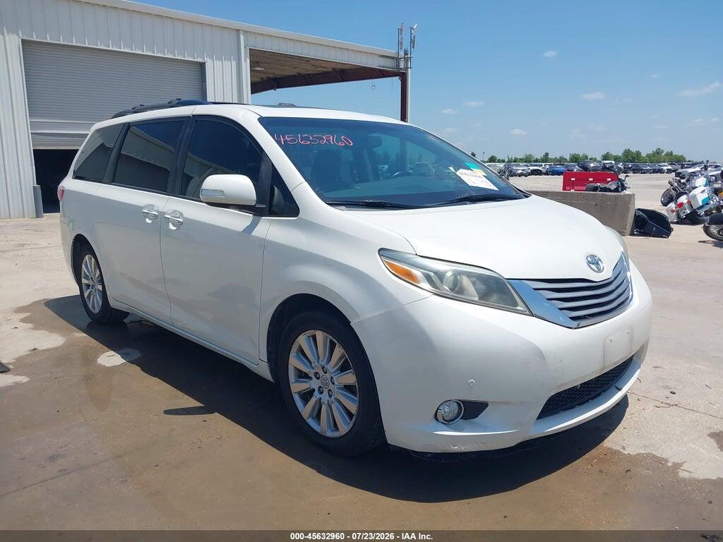 5TDYZ3DC7HS849517 2017 TOYOTA SIENNA photo no. 1