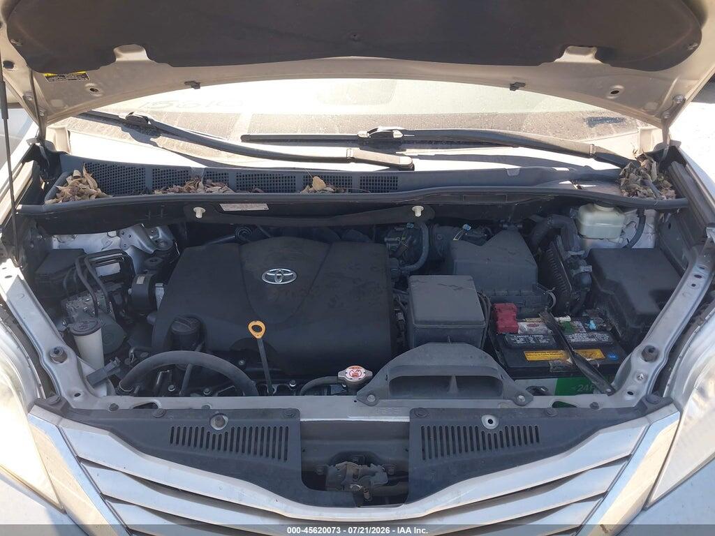 5TDYZ3DC5HS788409 2017 TOYOTA SIENNA photo no. 10
