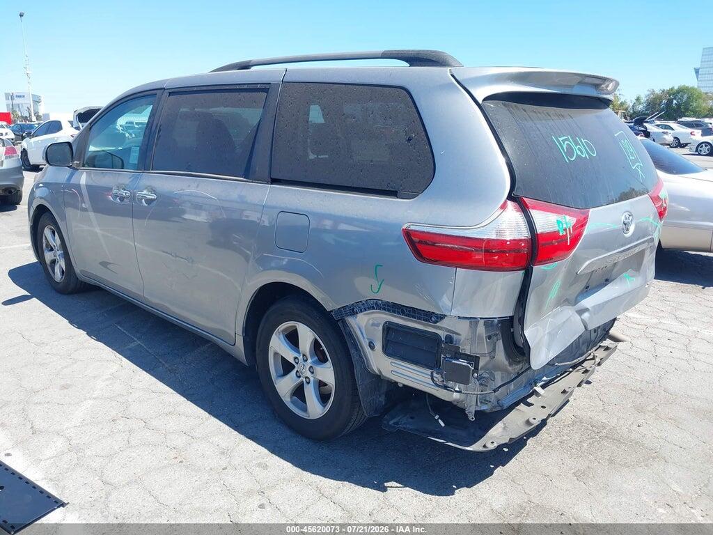5TDYZ3DC5HS788409 2017 TOYOTA SIENNA photo no. 3