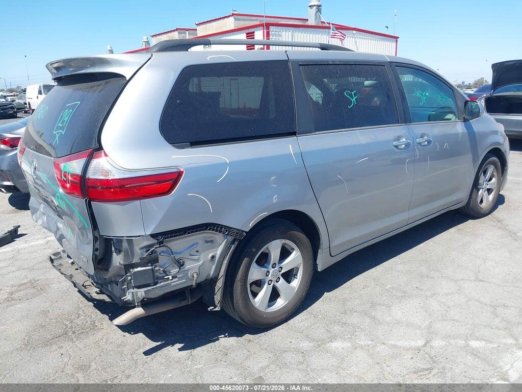5TDYZ3DC5HS788409 2017 TOYOTA SIENNA photo no. 4