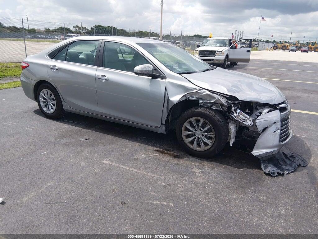 4T1BF1FK2GU235231 2016 TOYOTA CAMRY photo no. 1